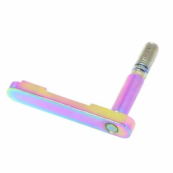 Rainbow-colored safety razor with iridescent finish, T-shaped design, and sustainable single-blade technology.
