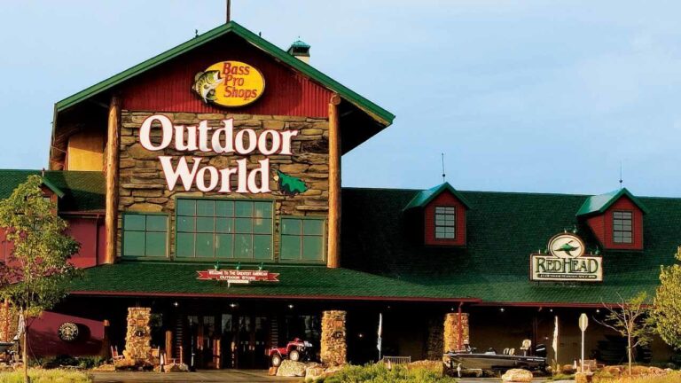 Bass Pro Shops Outdoor World #036 Olathe