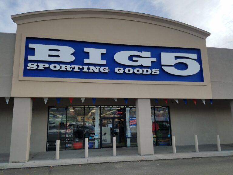 Big 5 Sporting Goods #506 La Grande