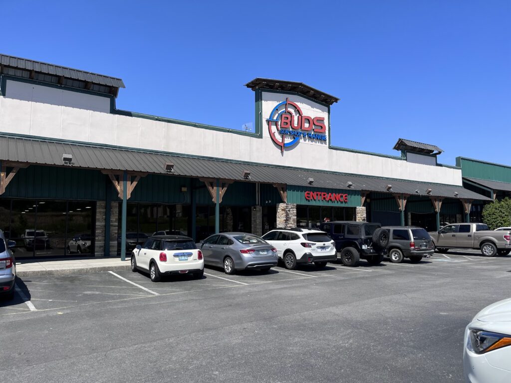 Buds Gun Shop & Range Sevierville
