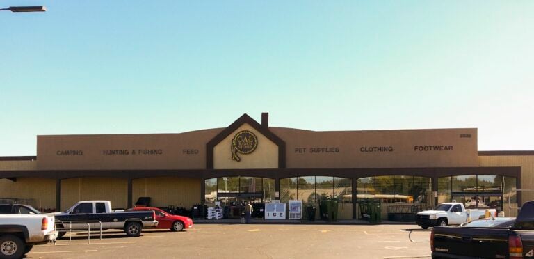C-A-L Ranch Stores – Flagstaff Flagstaff