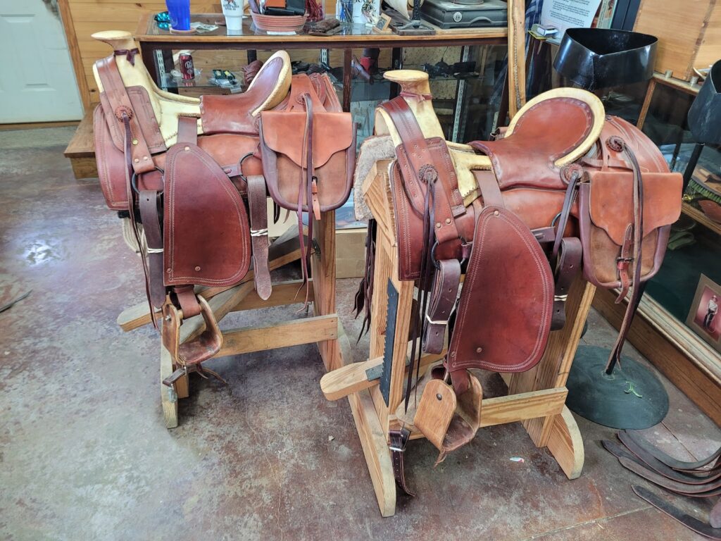 Carricos Leatherworks Edna