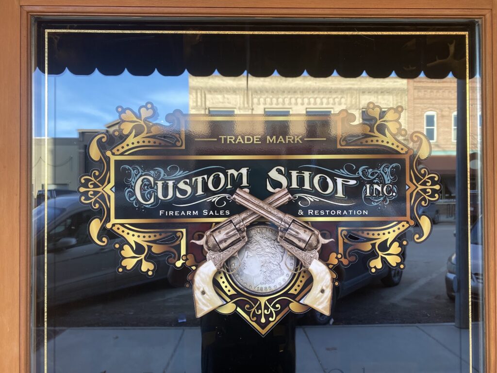 Custom Shop Inc Hamilton