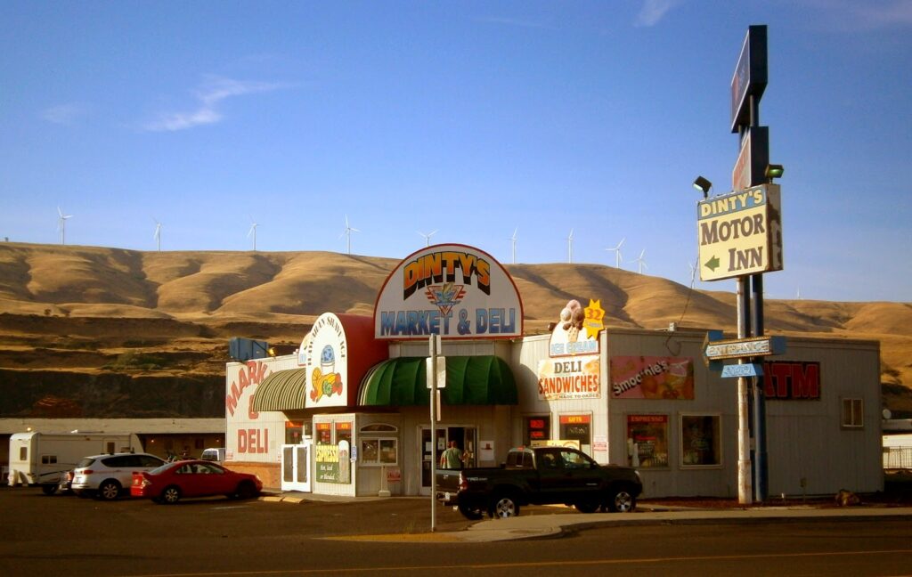 Dintys Market Wasco