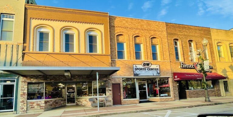 Dw Sports Center Portage