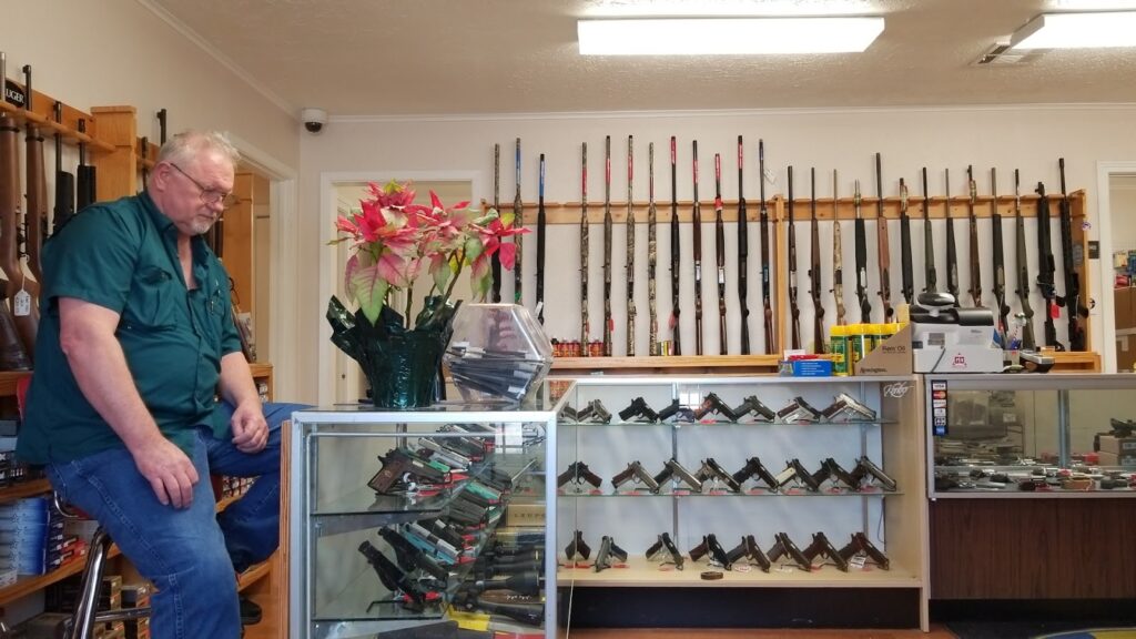 Gator Gun & Knife Store 2 Sulphur