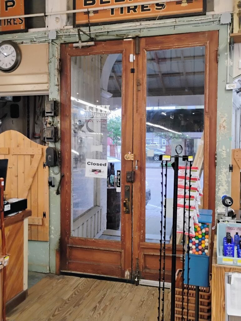 Hill Hardware Columbia
