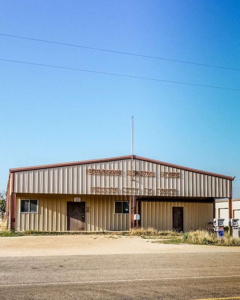 Hohmann’s General Store Willow City