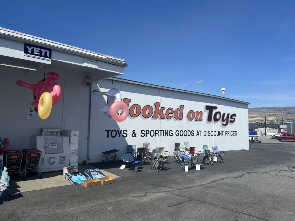 Hooked On Toys Wenatchee