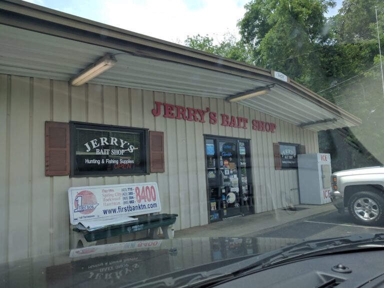 Jerry’s Bait Shop Rockwood