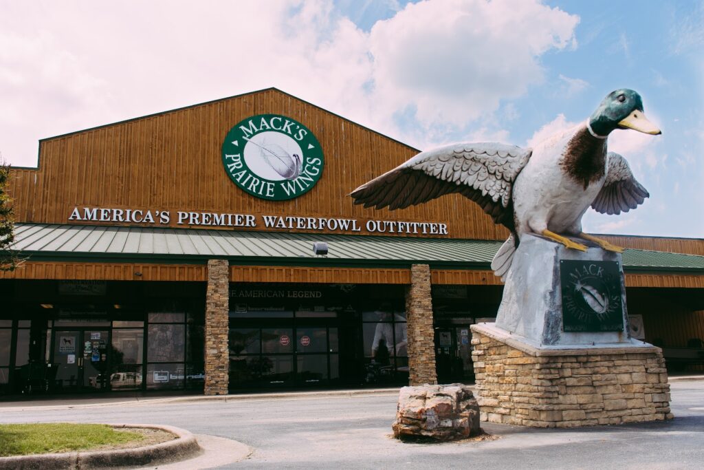 Mack’s Prairie Wings Stuttgart