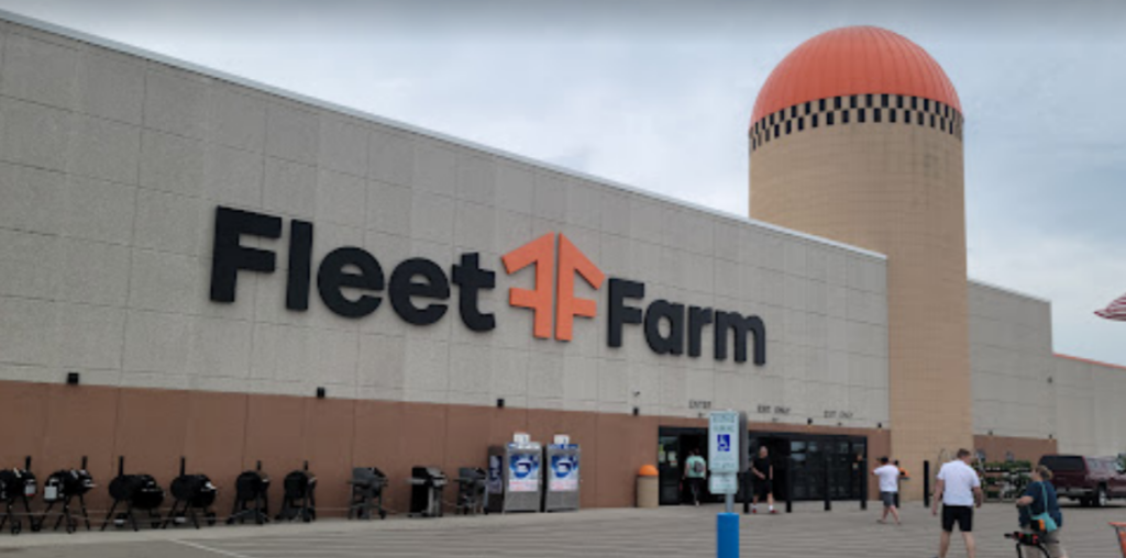 Mills Fleet Farm – Dev Delavan