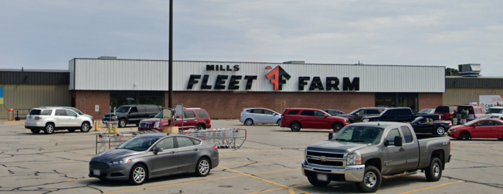 Mills Fleet Farm-Men Menomonie