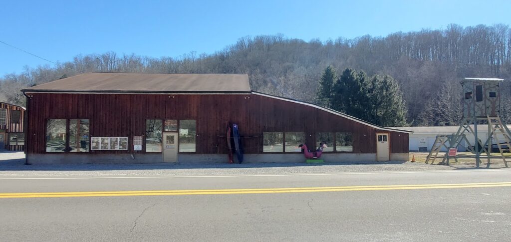 Mountainside Outfitters Sistersville