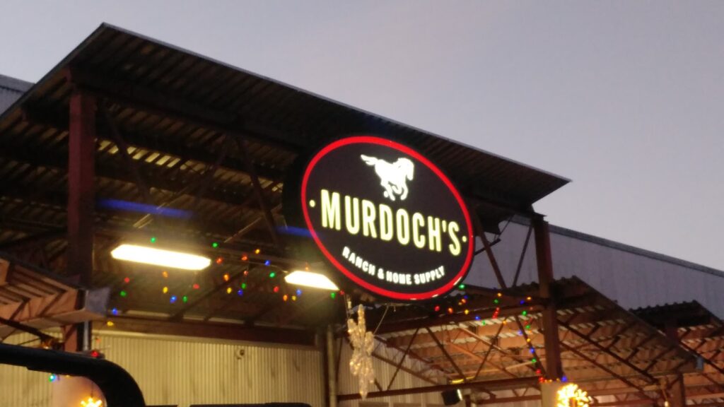 Murdoch’s Ranch & Home Supply – Hamilton Hamilton