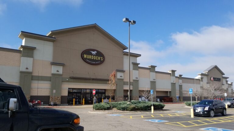 Murdoch’s Ranch & Home Supply – Parker Parker
