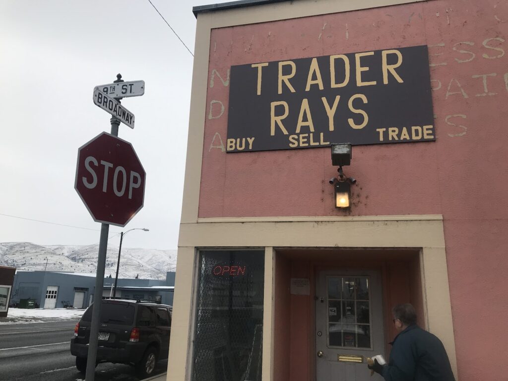 Trader Rays Baker City